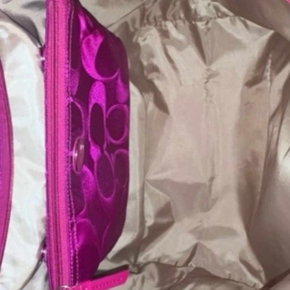 COACH Signature Pink Monogram Weekender Shoulder Bag Snap on Int. Matching Pouch - Picture 12 of 14